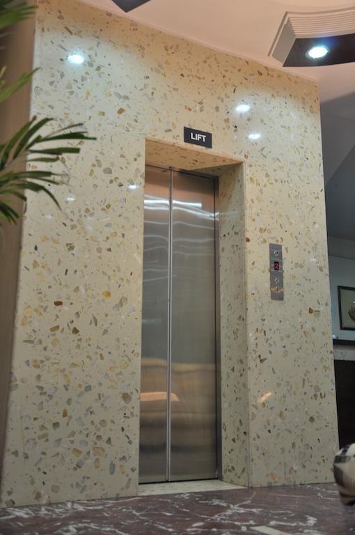 Hotel Metro Джайпур Екстериор снимка