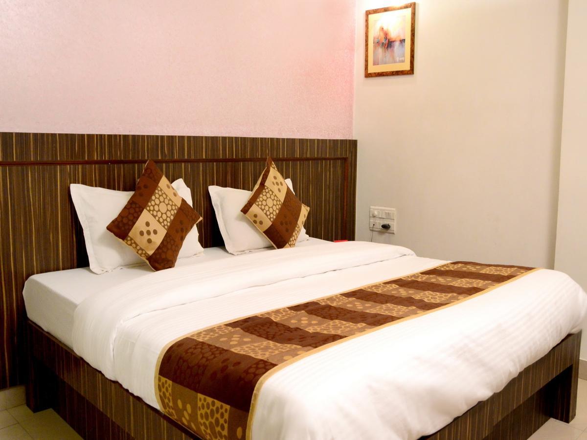 Hotel Metro Джайпур Екстериор снимка